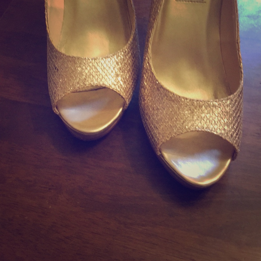 Gold sparkle high heal shoes